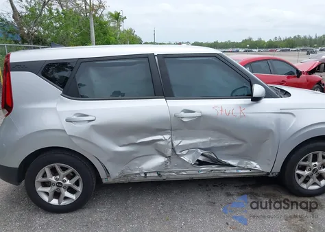 2020 Kia Soul S z USA, uszkodzony, nr VIN KNDJ23AU2L7002524